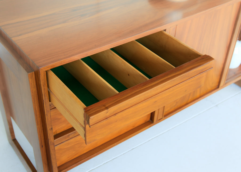 Greaves & Thomas Highboard