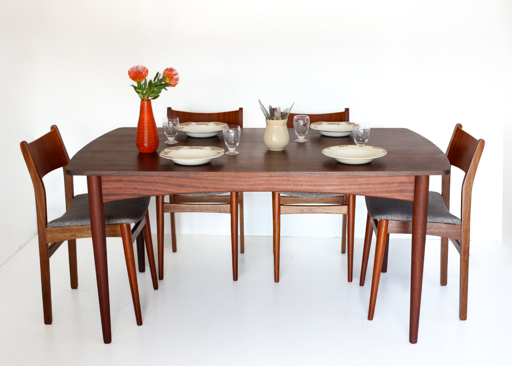 Six-seater Frystark Dining Table