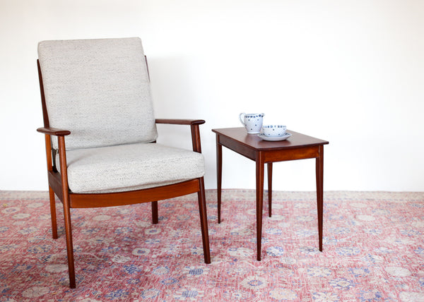 A Pair of Elegant Side Tables