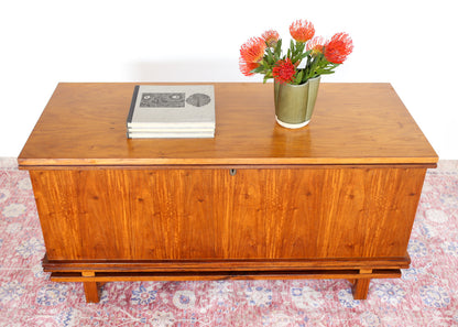 Kiaat Linen Kist