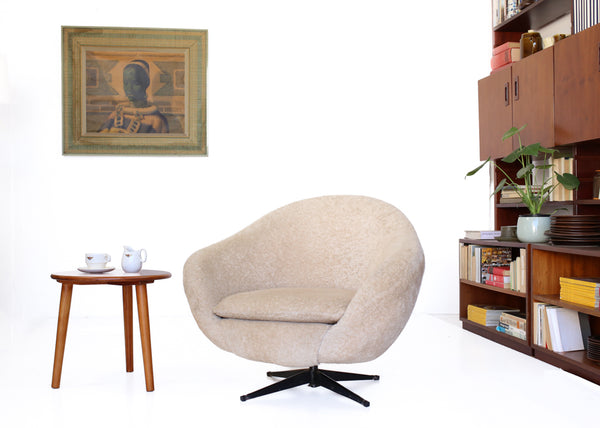 Authentic Mid-century Zodiac Chair