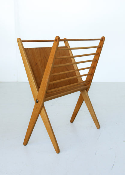 Foldable 1960's Magazine Rack
