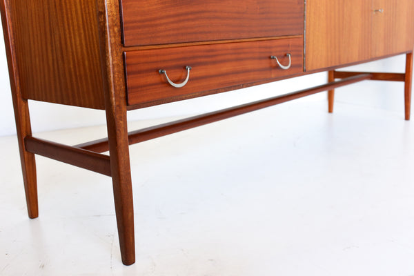 DS Vorster Sideboard