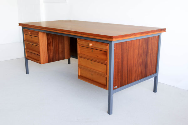 Large Saligna Office Desk