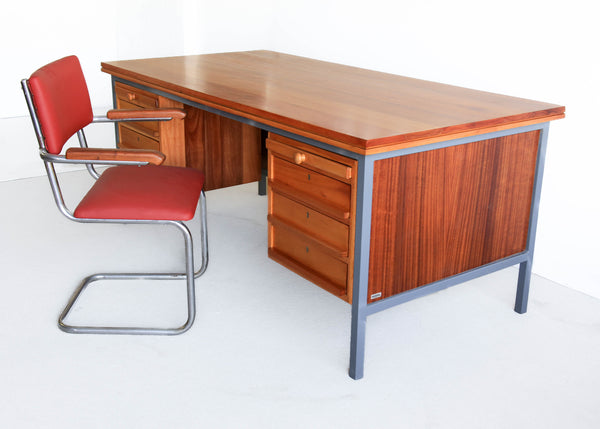 Large Saligna Office Desk