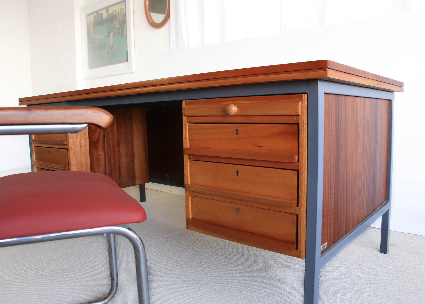 Large Saligna Office Desk