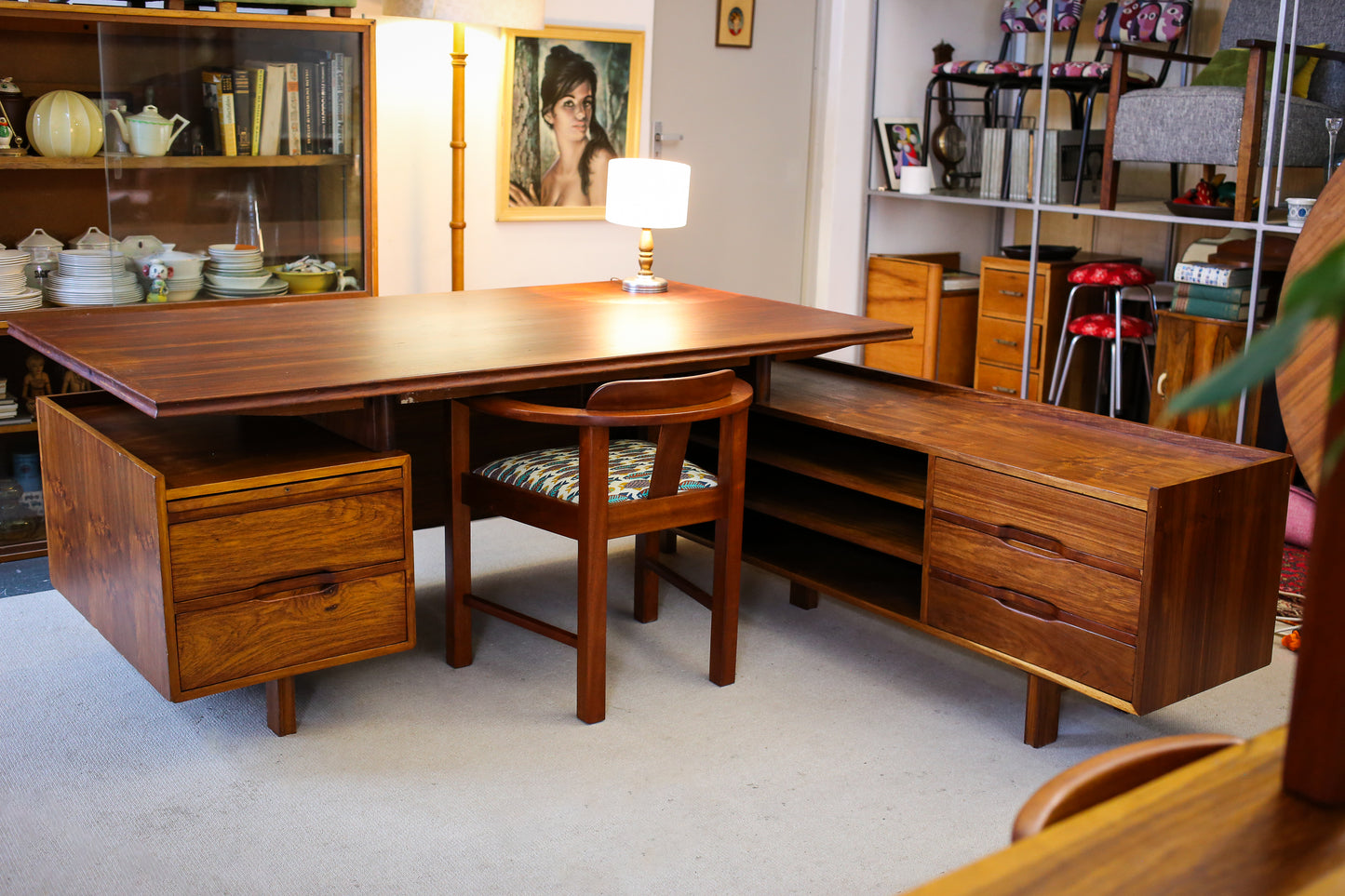Large L-shaped Desk for the Boss