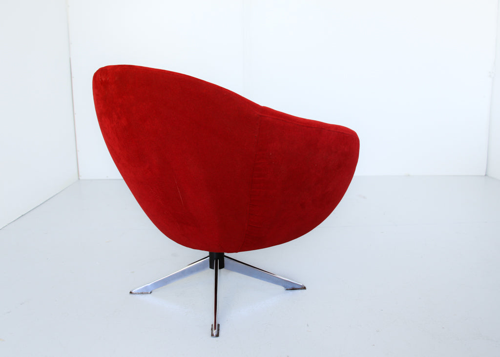 Mid-Century Modern Swivel Chair