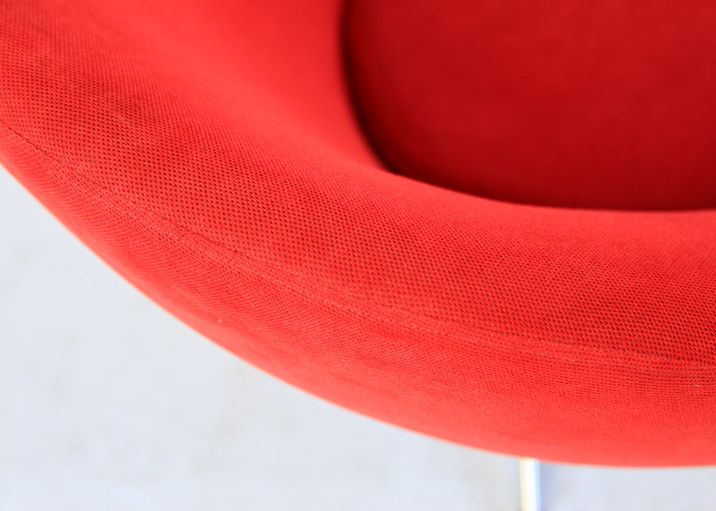 Mid-Century Modern Swivel Chair