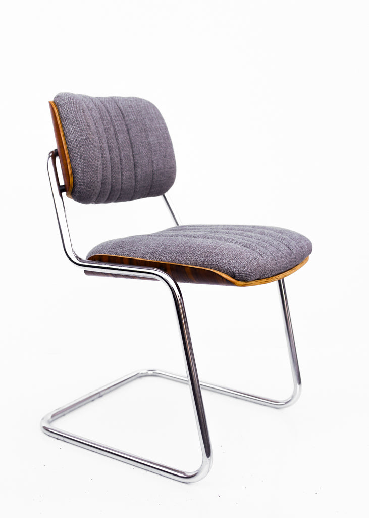 A Pair of Giroflex Stoll Cantilever Chairs, 1970s Switzerland