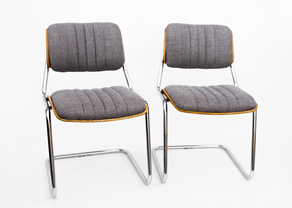 A Pair of Giroflex Stoll Cantilever Chairs, 1970s Switzerland