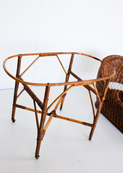 Vintage Wicker Basket Cot