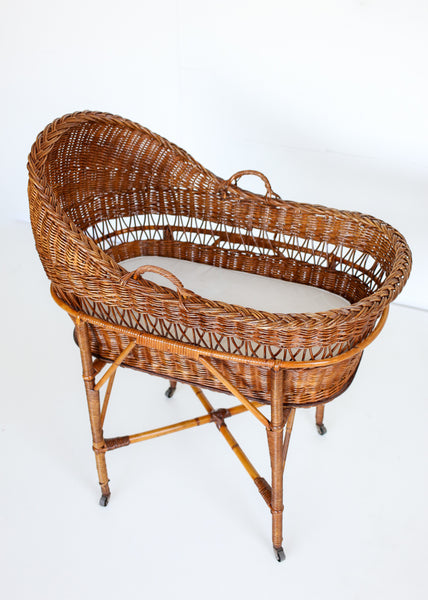 Vintage Wicker Basket Cot