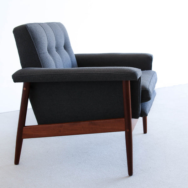 A Pair of Duros Armchairs