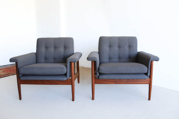 A Pair of Duros Armchairs