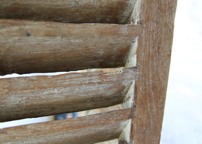 Solid Wood Louvre Screen