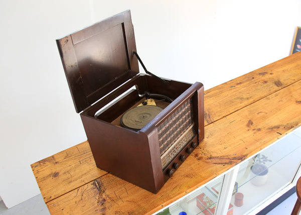 1940's General Electric Valve Radio and Record Player