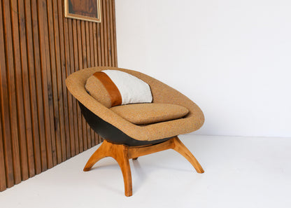 Pair of Mid-century Tub Chairs