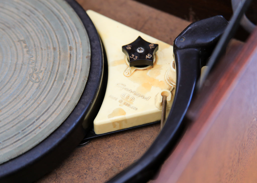 1940's General Electric Valve Radio and Record Player