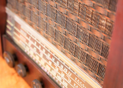 1940's General Electric Valve Radio and Record Player