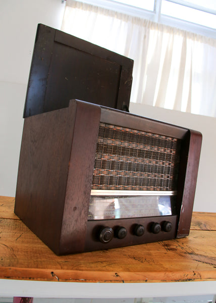 1940's General Electric Valve Radio and Record Player
