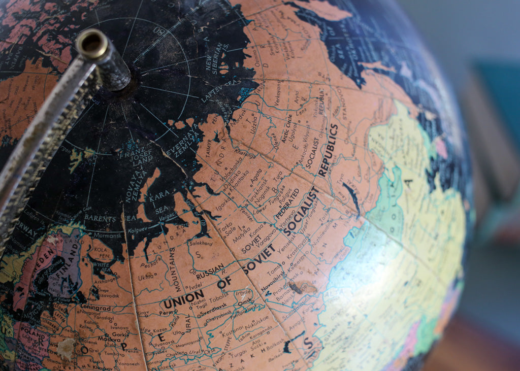 Blackbird Table Globe on a Teak Base