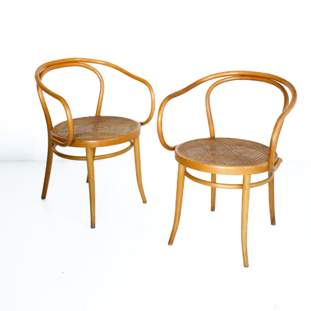 Set of Four Thonet Bentwood Armchairs B9/209, made by Ligna c.1940
