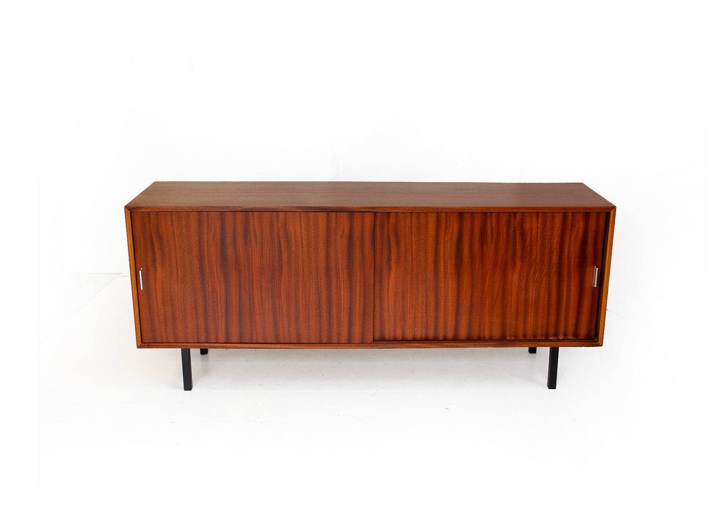 Frystark Sideboard