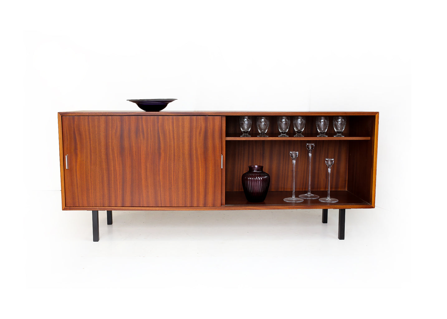 Frystark Sideboard