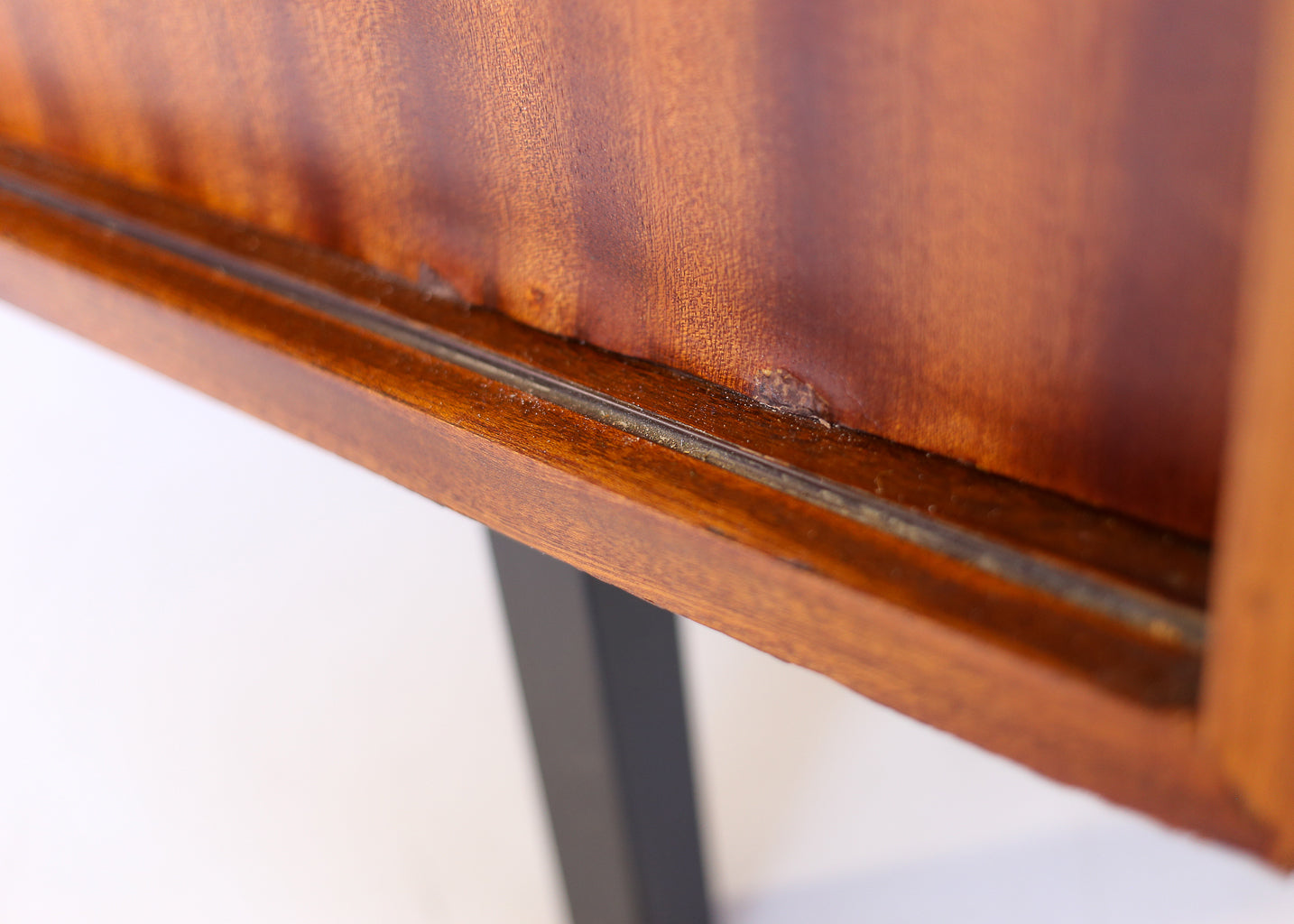 Frystark Sideboard
