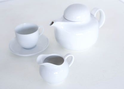 Vintage 23 Piece Arzberg Germany White Porcelain Tea Set