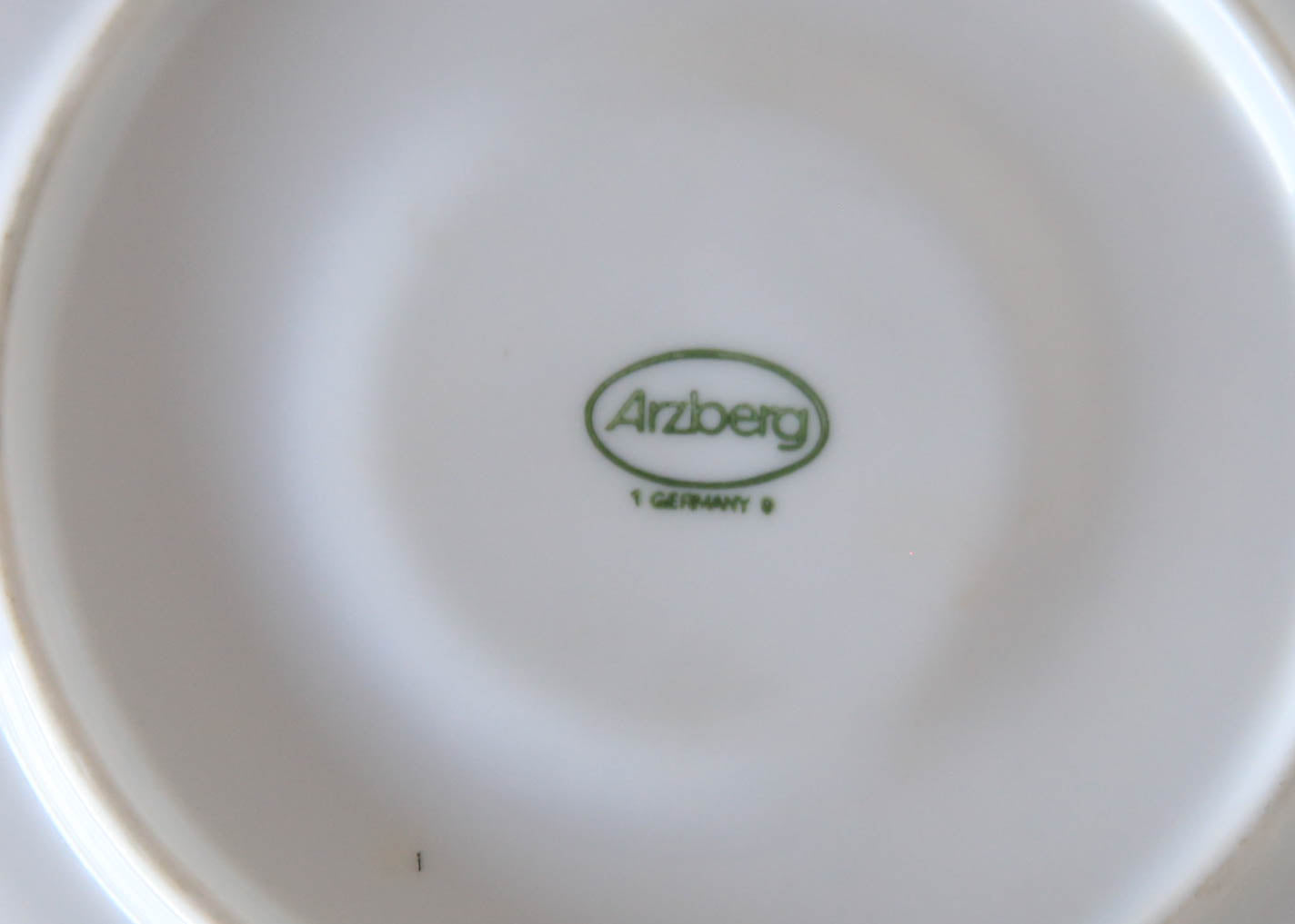 Vintage 23 Piece Arzberg Germany White Porcelain Tea Set