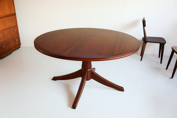 Vintage Modern Round Dining Table by Binnehuis