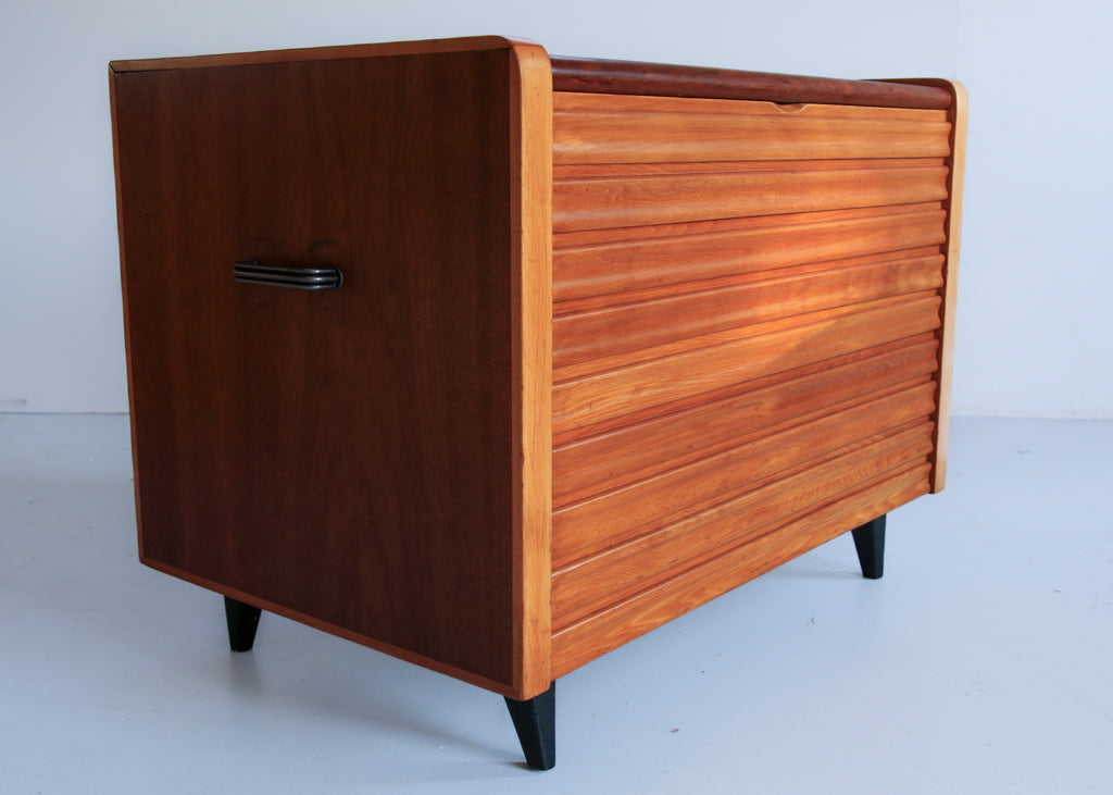 Heavy 1960's Linen Kist