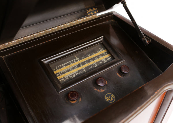 Original 1930's RCA Phonograph and Valve Radio