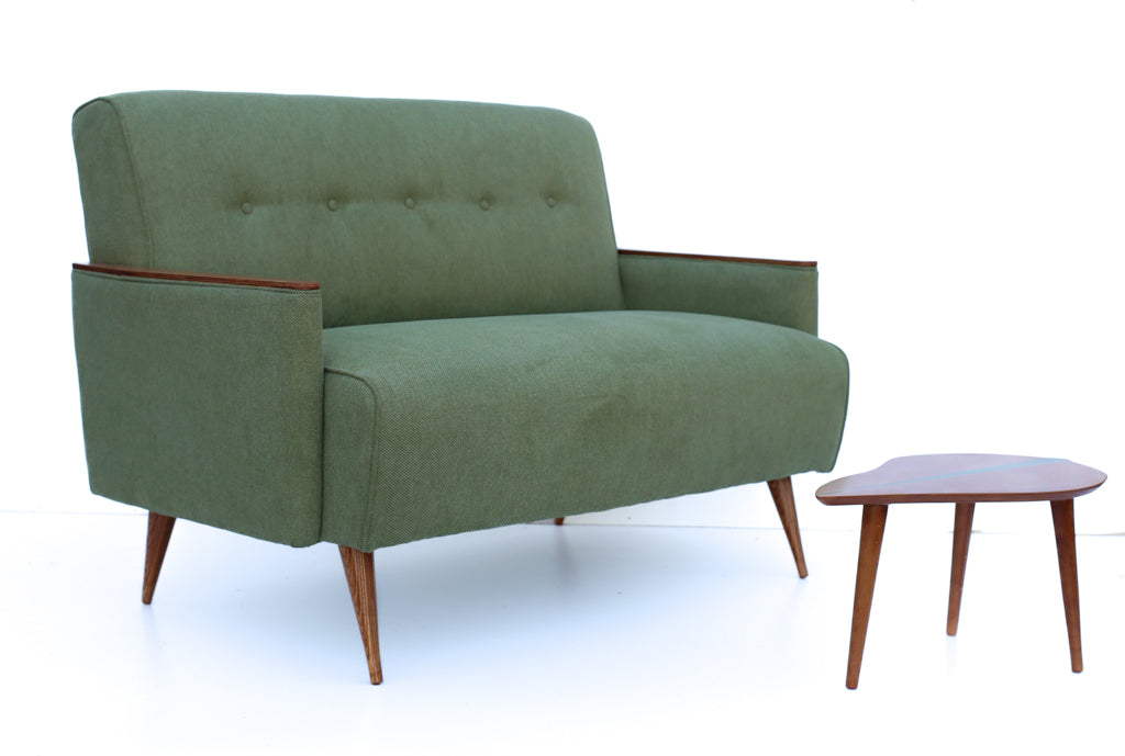 The Huisraad Modern Ladidah Settee