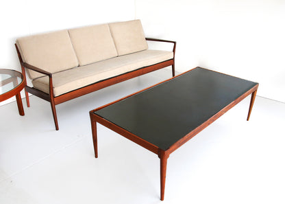 The Huisraad Modern Piekfyn Coffee Table - small and large