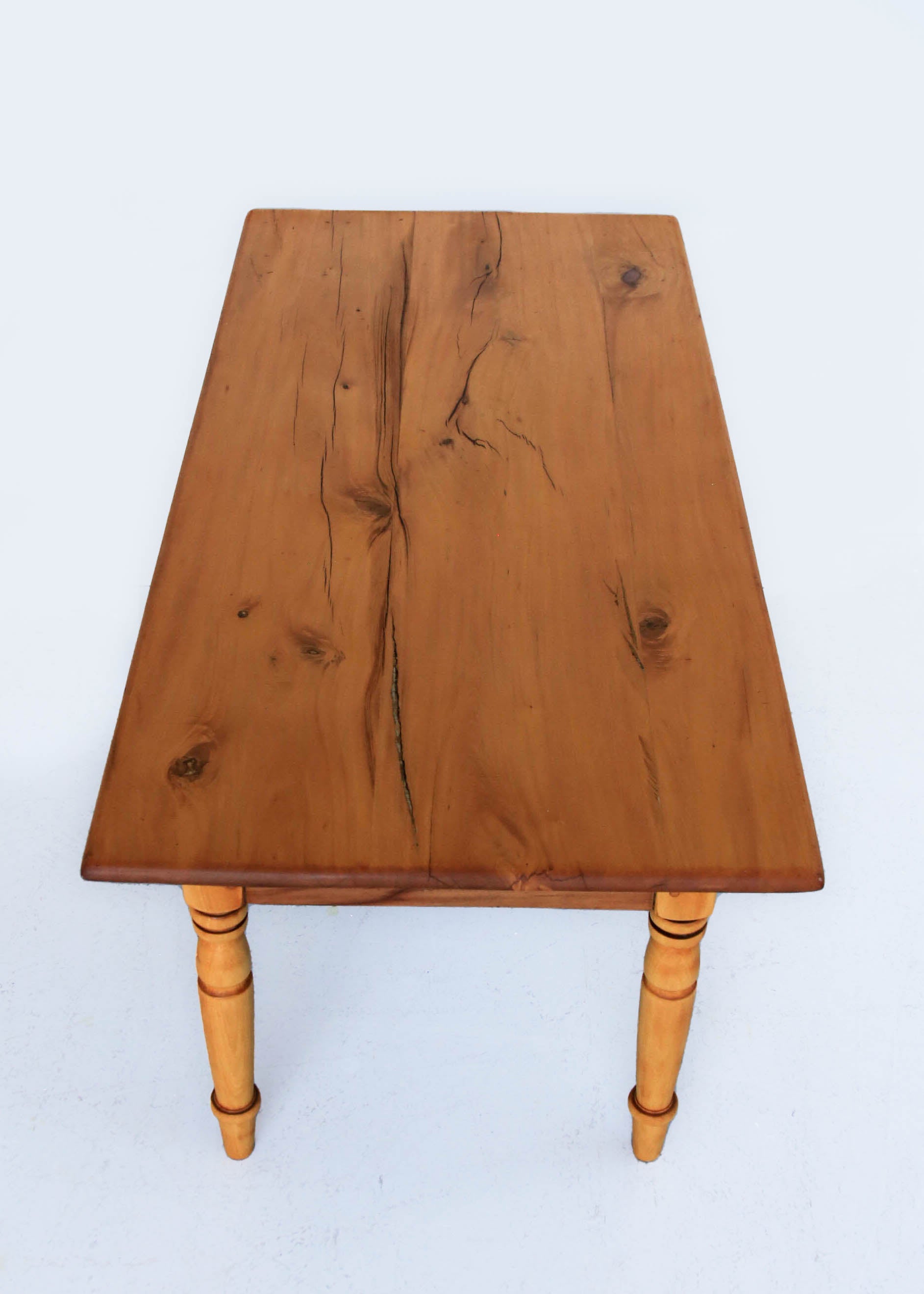 Vintage Yellowwood Coffee Table – Huisraad Modern