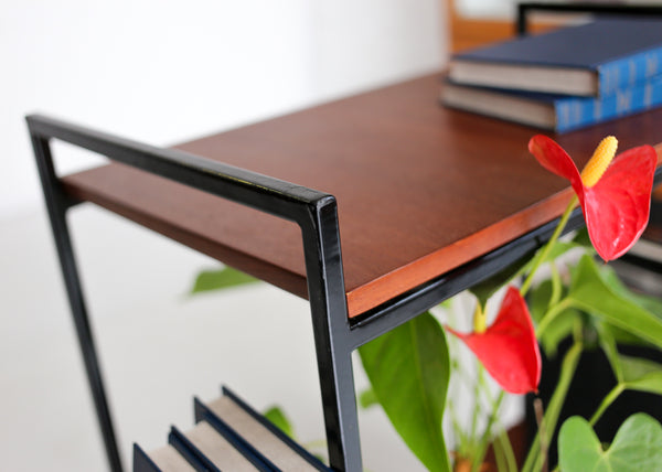 Retro Stereo Shelf