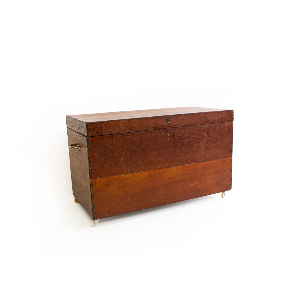 Partridge Wood Vintage Kist