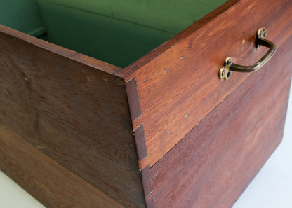 Partridge Wood Vintage Kist
