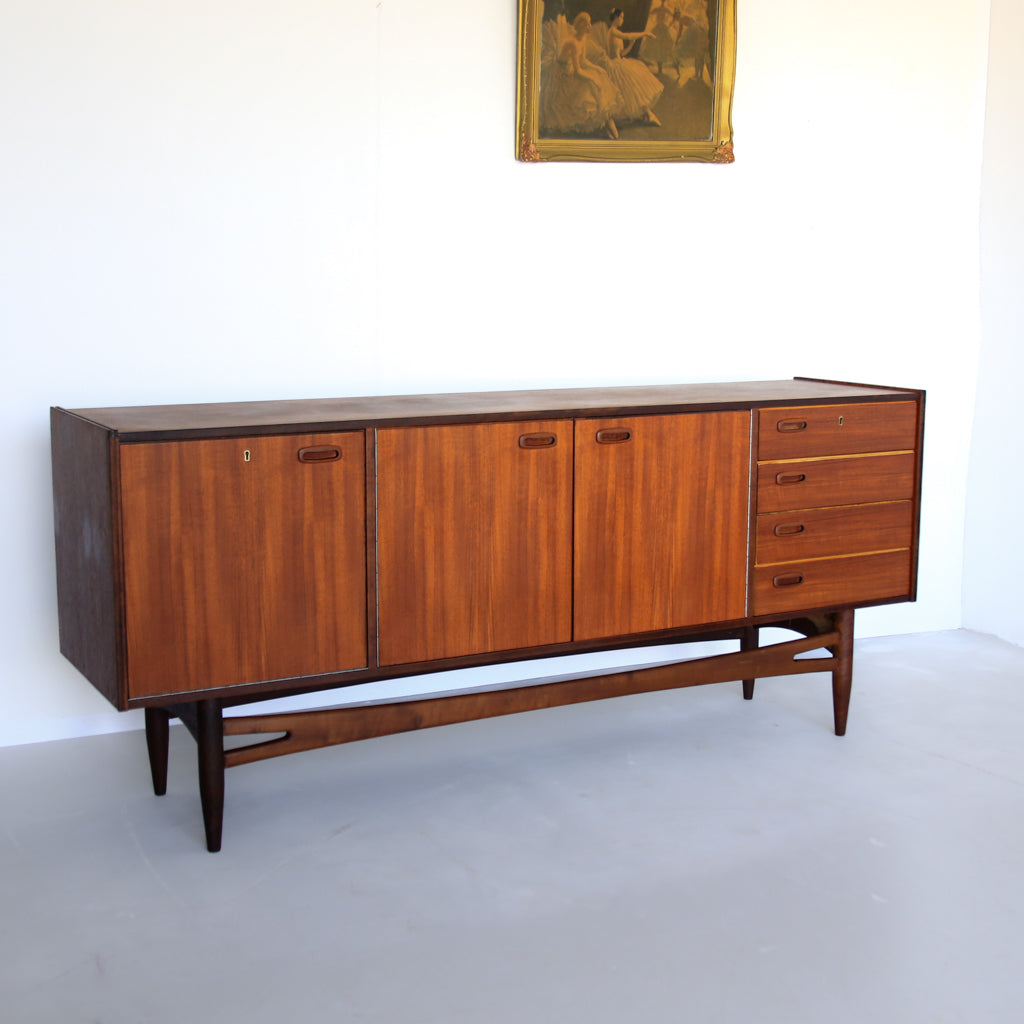 Teak Frystark Sideboard