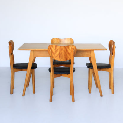 Four to Six-Seater Bakker & Steyger Dining Table