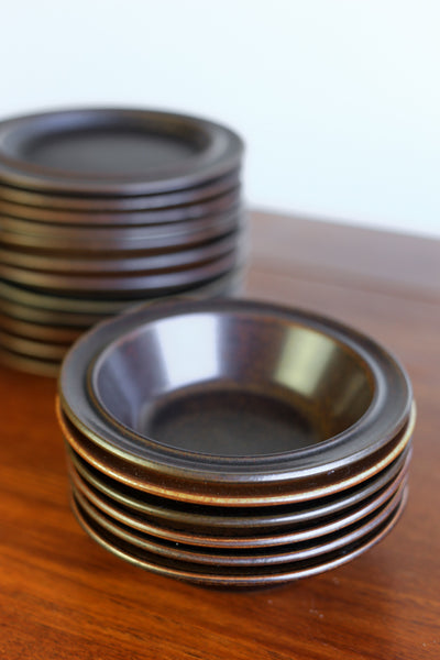 12 Place Arabia Ruska Dinner Set - Finland 1960s