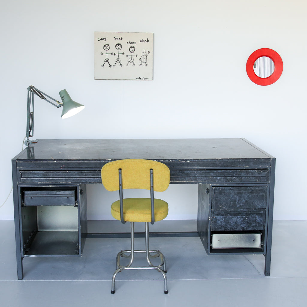 Vintage Industrial Steel Desk – Huisraad Modern
