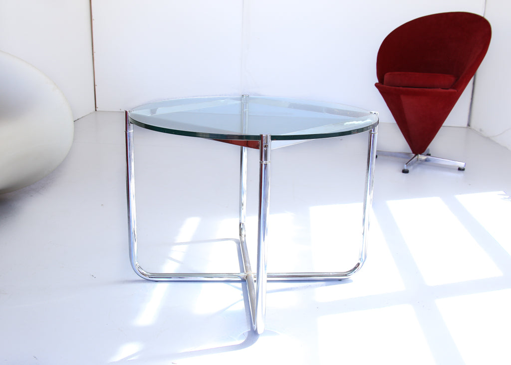 1960's Swivel Chair in the Style of Verner Panton