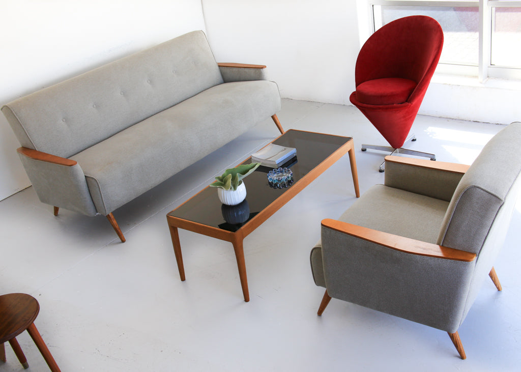 The Huisraad Modern Piekfyn Coffee Table - small and large