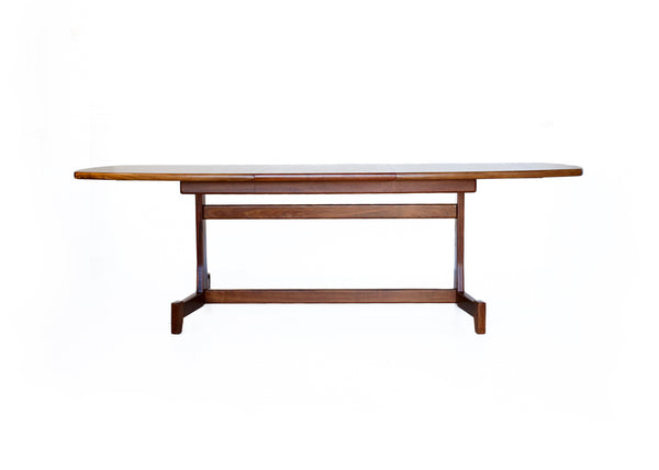 Extendable Novocraft Dining Table
