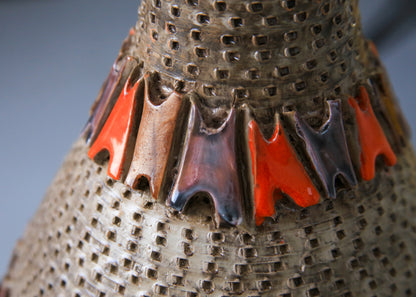 Brutalist Ceramic Lamp