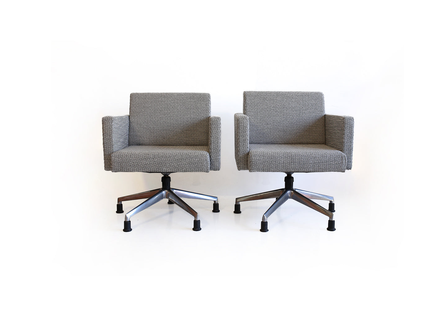 Heigt-adjustable Box Swivel Chairs - five available